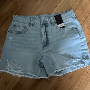 No boundaries shorts size 9